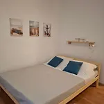 Ana *